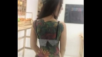 thaiเน็ตไอดอล สาวสวย น้องนาตาลี โชว์แผ่นหลังด้วยรอยสักทิ้งท้ายด้วยแก้มก้นที่ขาวเนียนแบบจั๊วะ