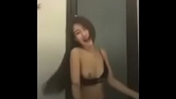 ponrหลุดมีนาเรวดี เต้นพลาดท่าหัวนมหลุดออกมาให้เห็นกันจะๆเลย