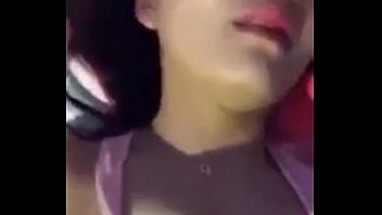 หลุดกลุ่มFacebookลับ สาวปากแดงโชว์ลีลายั่วน่าเย็ด วอร์มเกี่ยวหีช่วยตัวเองก่อนเลย