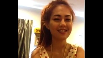 หลุดทางบ้าน RO89 โป๊ไทยเสียงไทยครางดังฟังชัด น้องลายจุดอมควยเก่งพอตัว หน้าตาน่ารักแถมโม๊กเทพดูดไข่อย่างยั่ว