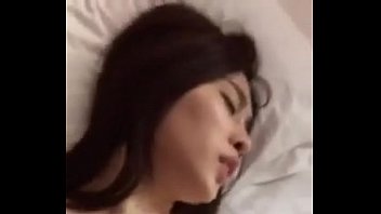 หลุดจีนXใหม่ เด็กเสฉวนโดนลวนลามลากมาเย็ด ควยสดแทงหีแบบไม่พกถุง เอ็นอุ่นมุดเข้าออกจนร้องลั่นไม่ไหว ทำไมเงี่ยนหีจัง