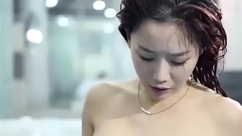 เย็ดในอ่างน้ำร้อนxxx คลิปโป๊เกาหลีหุ่นดีจัดๆ สวยนมใหญ่น่าล่อมาก หัวนมชมพูน่าดูดน่าเลีย ขยำนมแอ่นหียืนเย็ดท่าหมา