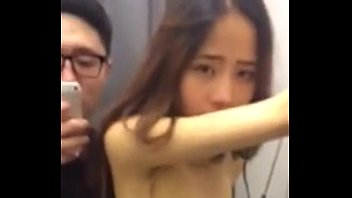หลุดแอบถ่ายคู่รัก ลากแฟนมาเย็ดในห้องแต่งตัวUniqlo ยืนโยกเย็ดกันไม่เกรงใจเสียงลอดเงี่ยนๆไปถึงห้องข้างๆ ท่าหมาเด็ดจริง