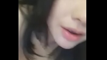 คลิปXXXกลุ่มลับ น้องแอมเย็ดกับผัว เอาทุกท่าทั้งเลียหีและอมควย ร้องครางดังลั่นไม่เกรงใจห้องข้างๆ เสียบหีเย็ดสดจนน้ำแตก แล้วจะเอาตูดต่ออีกยก