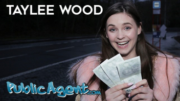 Public Agent จ่ายเงินแลกกับเย็ดหี นักเรียนสาวทรวดทรงเซ็กซี่ Taylee Wood รับตังค์มาแล้วแหกหีให้เย็ดทันที โดนปี้เย็ดสดเอาท์ดอร์ไปเลย