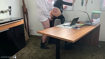 porno หนังโป๊ออนไลน์ สาวฝรั่งถูกจับเย็ดนอกหน้าต่าง จับกระแทกท่าหมา เย็ดรัวไม่หยุดเอากันแบบซาดิสม์ เย็ดให้น้ำแตกเสียวสะใจ
