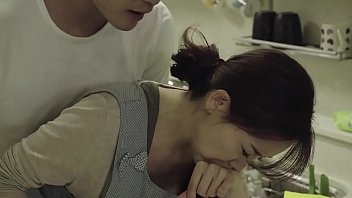 หนังอาร์ออนไลน์ Mothers Job หน้าที่ของแม่ คุณแม่เกาหลีถูกลูกชายเย็ดหีสด โดนใช้เป็นที่รีดน้ำกาม แอบพ่อเย็ดหีแม่ กระแทกจนเสียวควยสาแก่ใจ