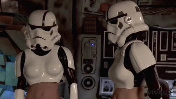 หนังโป๊ฝรั่ง สตาร์วอร์สเวอร์ชั่น18+ ทหารจักรววรดิเย็ดไม่เลือก Storm Troopers แย่งกันอมควยชิวแบคคา โดนควยซอยหีเย็ดถี่ๆพ่นน้ำว่าวแตกใน