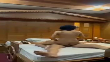 คลิปหลุดไทย videox24 สาวสวยขายหีหลังคลายล็อคดาวน์ เปิดโรงแรมเย็ดกับหนุ่มเอวไว โดนซอยหีน้ำเสียวไหลเยิ้ม สุดท้ายโดนเย็ดมันๆเอากันไม่หยุด