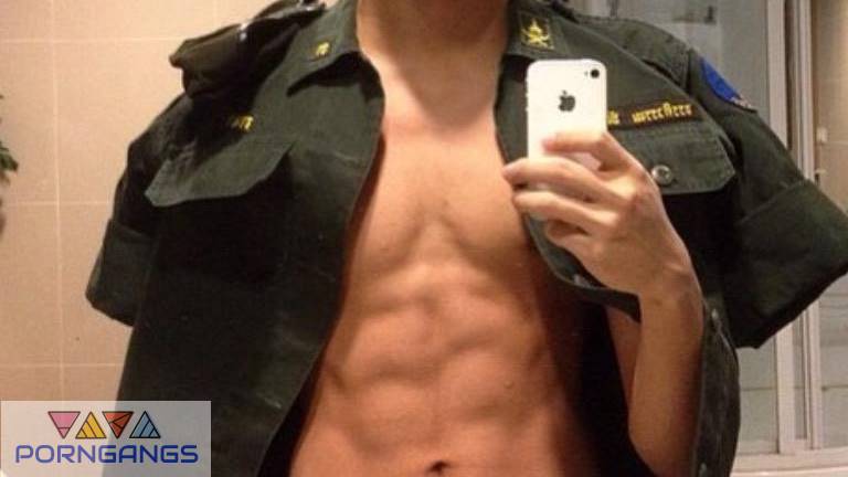 Gay Porn คลิปหลุดเกย์ หนุ่มรด.ไทยชักว่าวรูดควยอย่างเสียว ใช้มือรูดควยขึ้นลงอย่างขี้เงี่ยน นวดกระปู๋ให้อย่างเด็ด เย็ดมือรัวๆจัดให้น้ำแตก