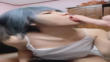 mxbenma22 คลิปโป๊หลุด น้องเบนม่าโชว์อมควยเก่งมาก โม๊กควยใหญ่แบบเต็มปากเต็มคำ เลียควยหื่นจัดดูดอย่างเสียว เล่นของเล่นผู้ใหญ่ อมดิลโด้ตอนเกี่ยวหีจนน้ำเงี่ยนแตก