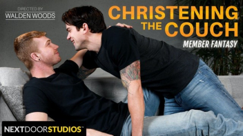 NextDoorStudios หนังxเกย์ฝรั่ง นายแบบสายเหลือง ชวนคู่ขาเกย์ควีนมาร่วมวงเสียว LGBTQ PORN เย็ดรัวๆเอากันทางประตูหลัง อัดถั่วดำเย็ดกันตูดบาน