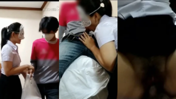 คลิปหลุดมันๆ boschaddavy น้องนักศึกษาเงียนจับคนส่งอาหารโม๊คควย ก่อนขย่มเย็ดน้ำแตกในคารูหี
